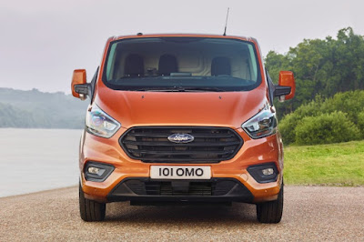 Ford Transit Custom Panel Van (2018) Front