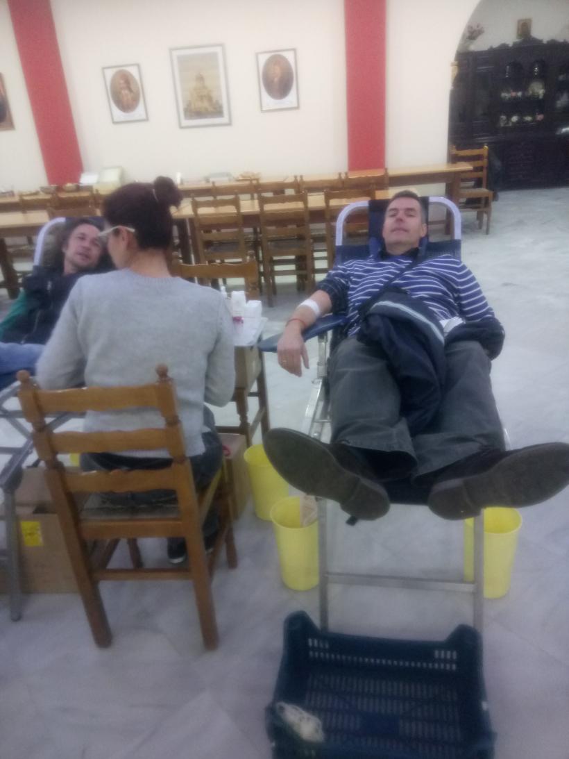 ΕΤΟΙΜΑΖΟΥΝ ΜΕΤΡΑ-ΣΟΚ, ΣΦΙΓΓΟΥΝ ΤΗ ΘΗΛΕΙΑ ΜΕ ΤΟΝ ΚΟΡΩΝΟΪΟ ...