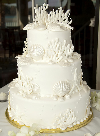 beach themed wedding cakes