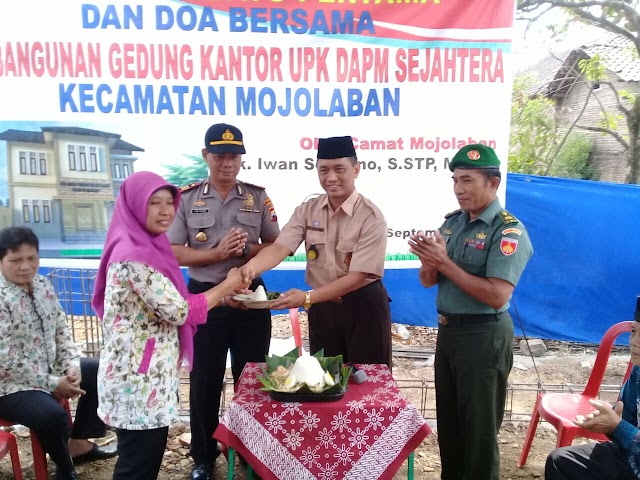 PELETAKAN BATU PERTAMA KANTOR UPK DAPM MOJOLABAN