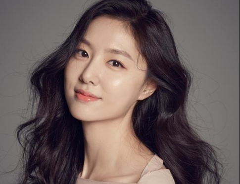 Biodata Seo Ji Hye Pelakon Cantik Drama Red Balloon