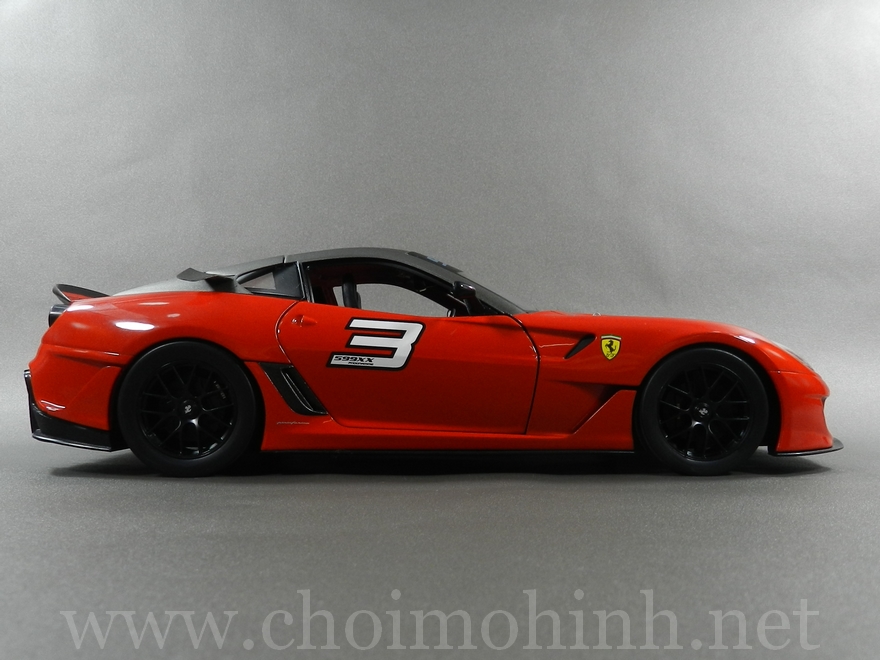 Ferrari 599XX 1:18 Hot Wheels side