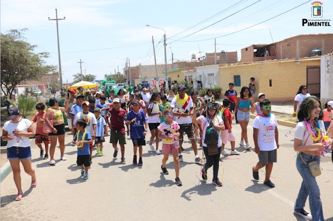 Vecinos de Pimentel festejan con algarabía primer Carnaval 