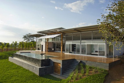 Modern House  Design  For Tropical  Climates  Home  Design  Inside
