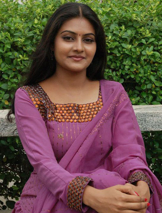 nandagi mallu acctress shoot unseen pics