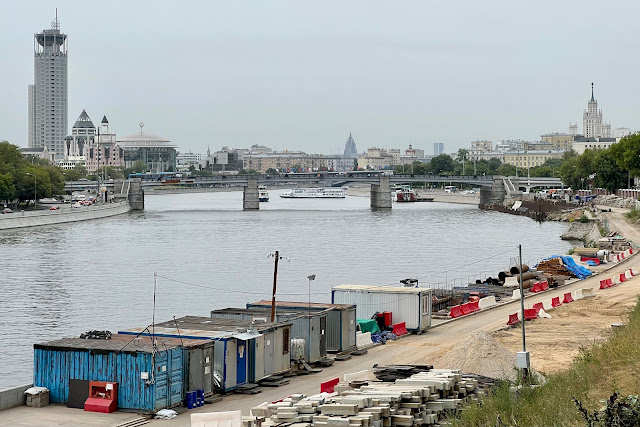 Крутицкая набережная, Москва-река, Новоспасский мост