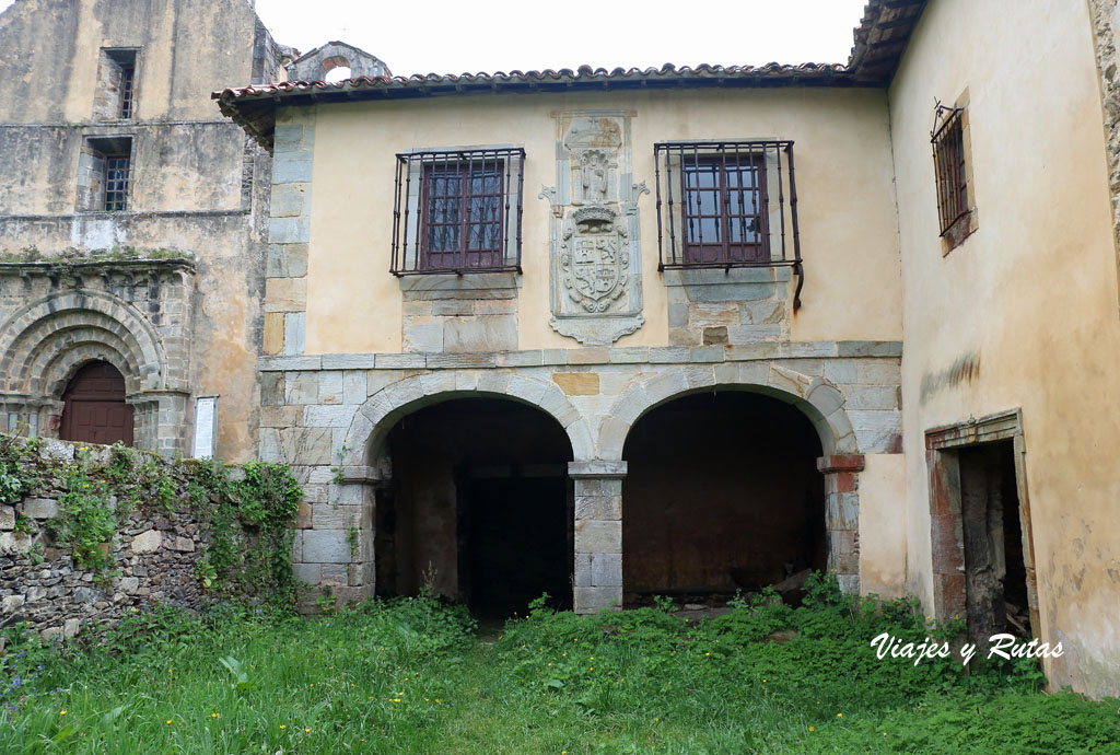 Casa abacial del Monasterio de Obona, Asturias