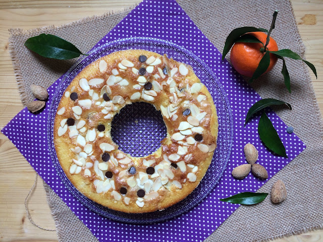 Bizcocho de mandarina, almendra y chocolate