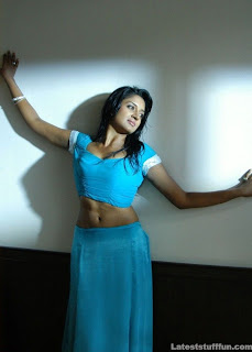 Vimala Raman Latest Blue Saree Hot photoshoot pics