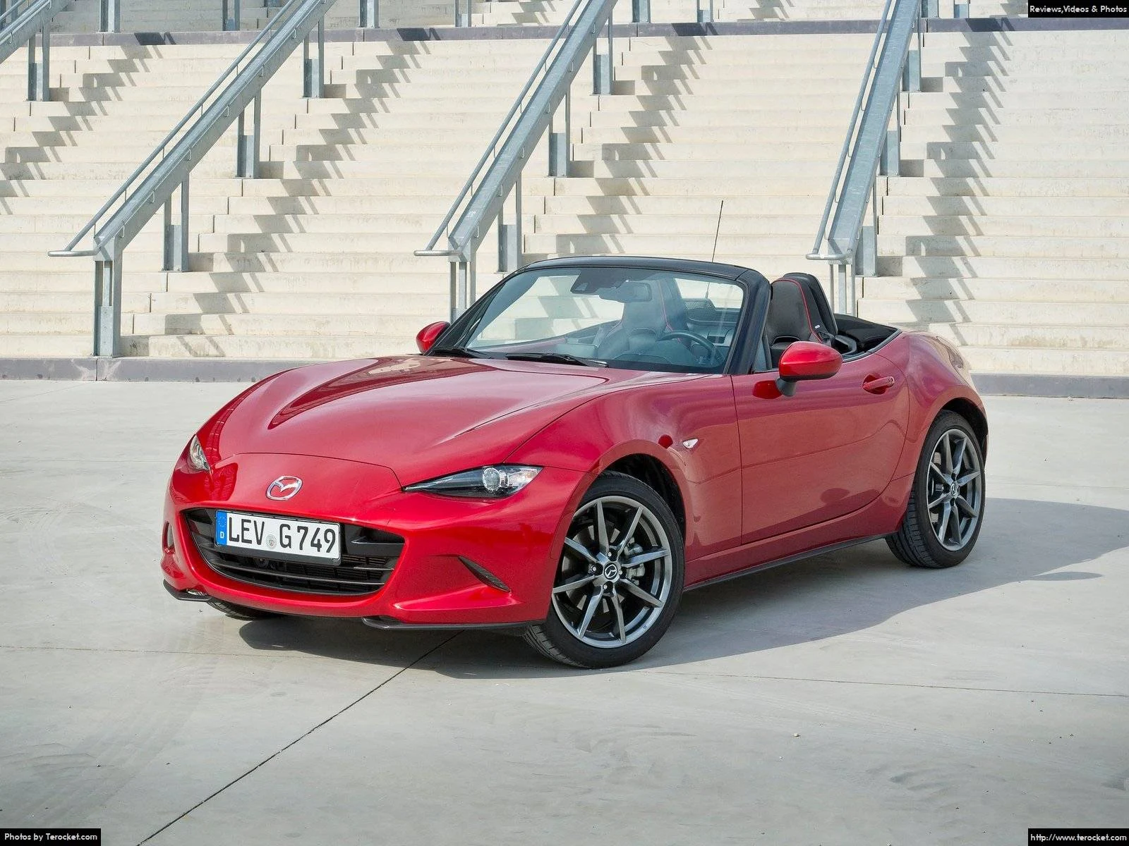 Hình ảnh xe ô tô Mazda MX-5 2016 & nội ngoại thất