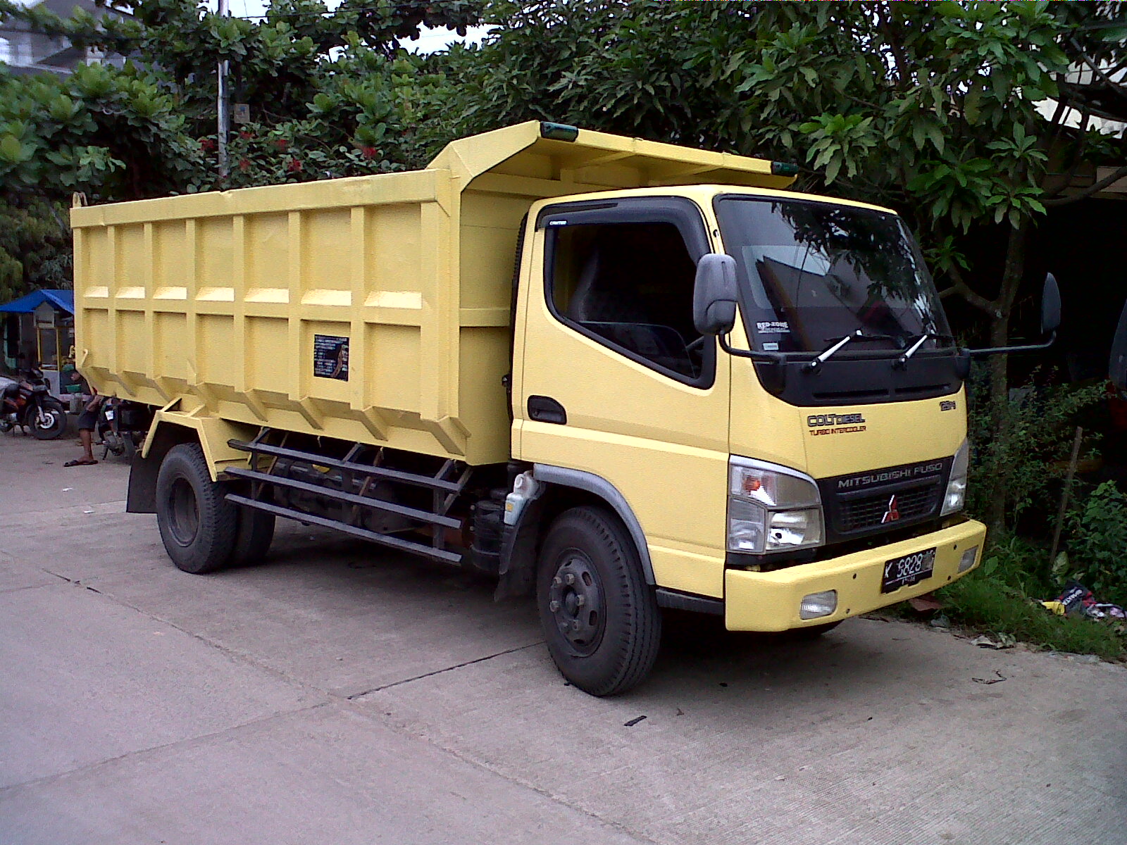 IKLAN BISNIS SAMARINDA Dijual Mobil  Dump Truck  PS 125 HD 