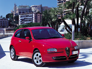 Alfa Romeo 147 2000 (4)