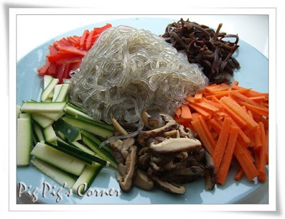 Korean-Style Cellophane Noodles 