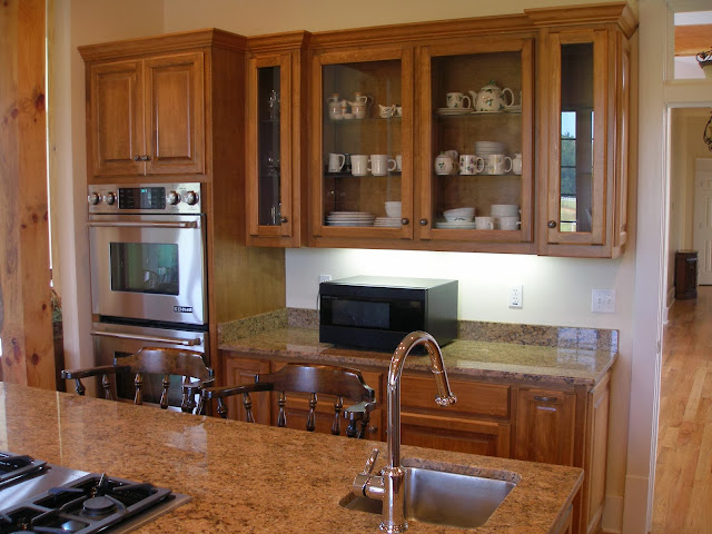 Kitchen Cabinet Refacing