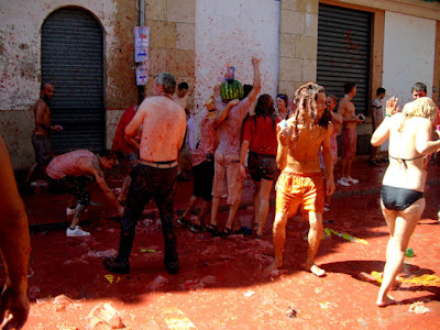 Tomatina Tomato Fight 2010 Seen On www.coolpicturegallery.net