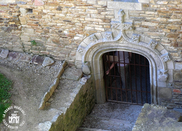 SARZEAU (56) - Château de Suscinio (Cour intérieure)