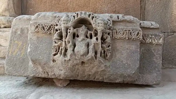 कुतुब मीनार परिसर में प्राचीन हिंदू 27 मंदिरों का पुनःनिर्माण शुरु , हिन्दू रीति रिवाज से पूजन की मांग 