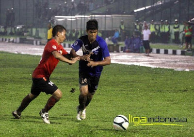 Ismed Sofyan Sok Jago , Nyaris Baku Hantam dengan Simon McMenemy , Official Persija dan PBR Nyaris bentrok