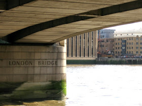 teddy-bears-and-cardigans-image-of-london-bridge