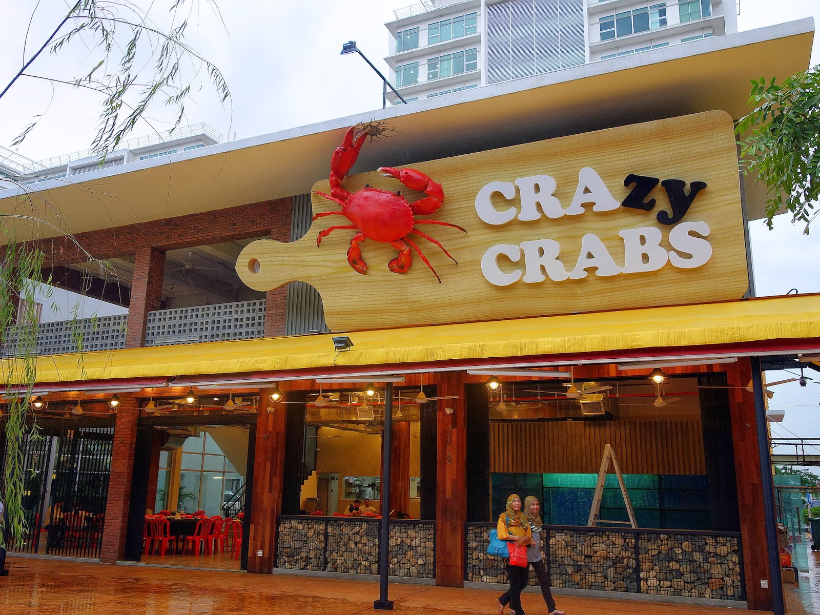 Eat Drink KL Crazy  Crabs  Oasis Ara Damansara