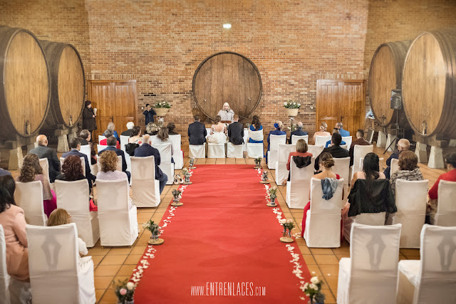 BODA CIVIL EN EL RESTAURANTE AMANDI DE VILLAVICIOSA FOTOGRAFO ESTUDIO DACAR DE VILLAVICIOSA ENTRENLACES FOTOGRAFIA DE BODA