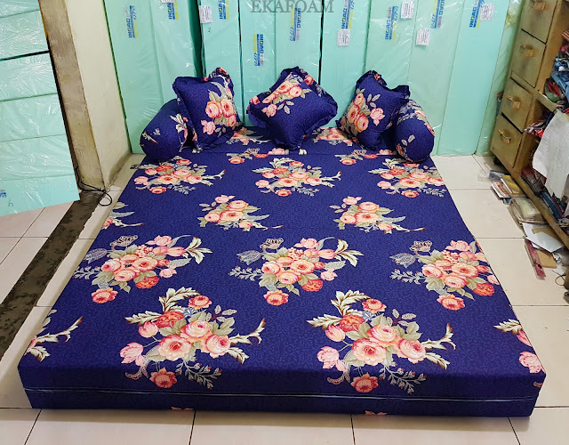 Sofa bed inoac motif bunga Forentine Biru