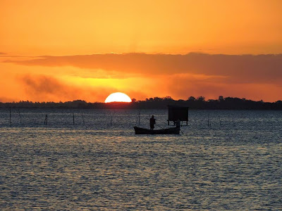 Por do sol na orla de Rio Grande