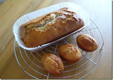 cherry and almond yoghurt cake2