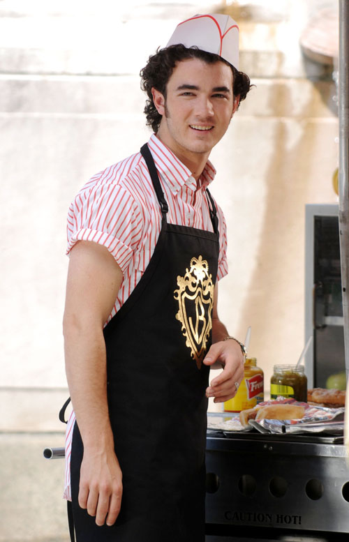 [kevin-jonas-taylor-swift-detodoblog-001.jpg]