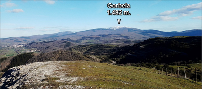 Gorbeia visto desde la cima de Armikelo