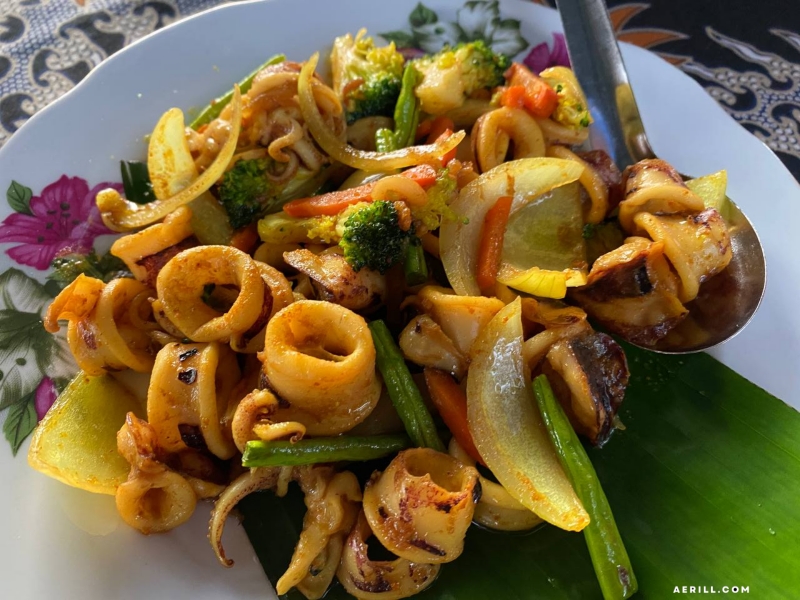 Menikmati Warisan Masakan Melayu di Dangau Langkawi