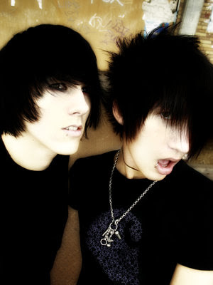 Short Emo Hairstyles for Boys