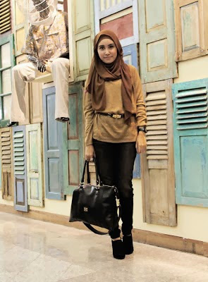 baju muslim modis untuk kuliah terbaru 2015, contoh model baju muslim untuk kuliah, foto baju muslim trendy untuk pergi kuliah, gambar baju muslim gaul remaja untuk kuliah terbaik 2015, kumpulan desain baju muslim modis dan gaul untuk wanita muslimah kuliah
