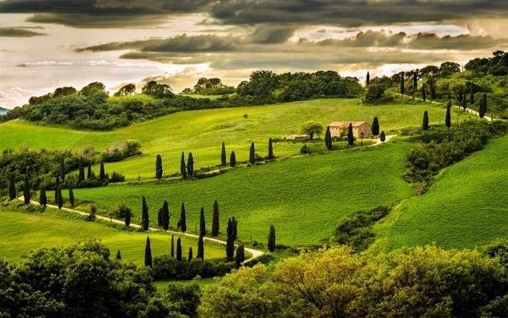26. Valleys in Umbria - 29 Amazing Places in Italy