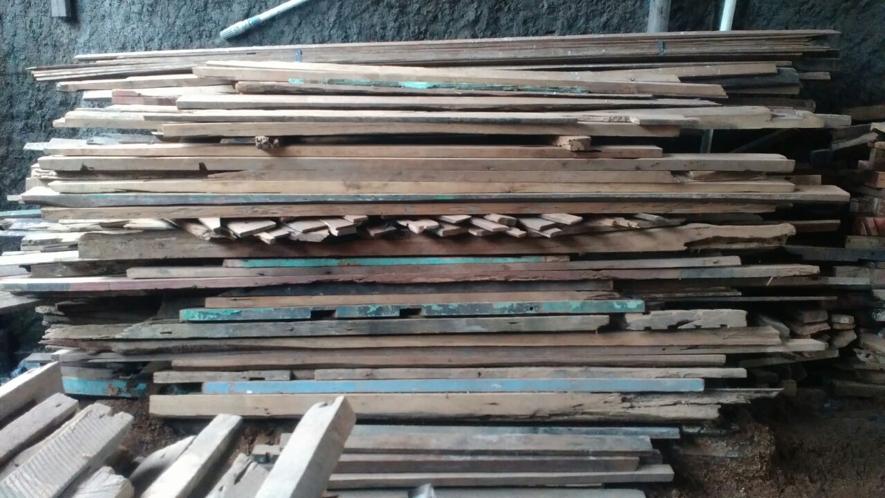  Jual  Kayu  Bekas  081 667 3454 Jual  Kayu  Bekas  Bongkaran 