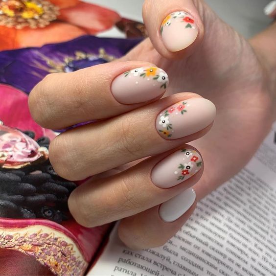 FLORAL NAIL ART DESIGNS