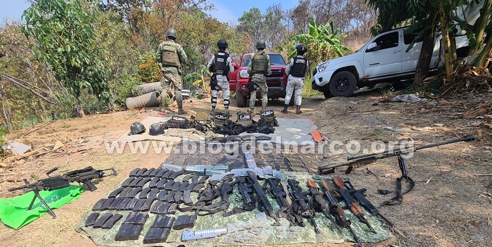 Fuerzas Federales reventaron campamento del CJNG en la localidad de Matanguarán en Uruapan, Michoacán