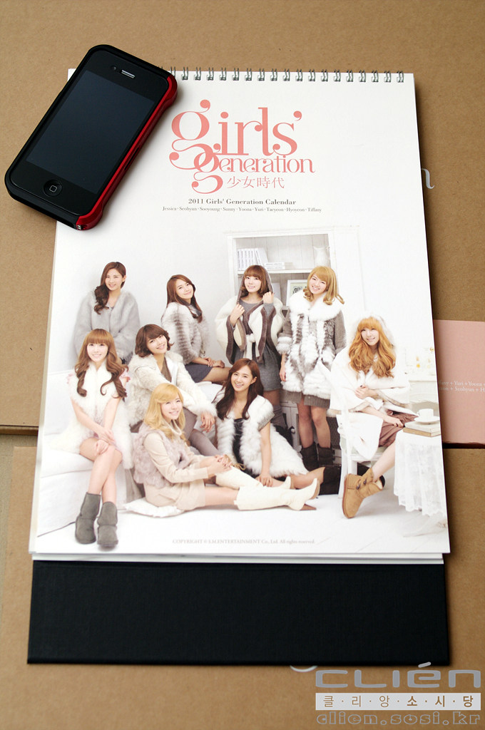 Daily Pictures [12.14.10] SNSD 2011 calendar photos sneak peek