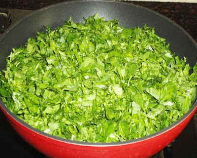 chopped fenugreek leaves