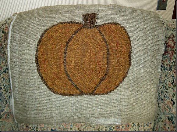 Pumpkin rug 2