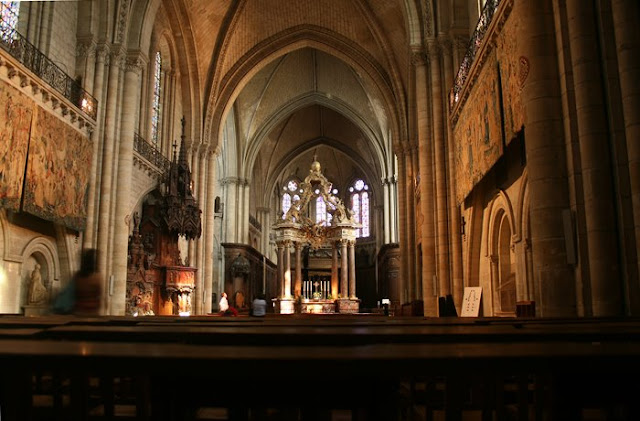 interiores+catedral+angers