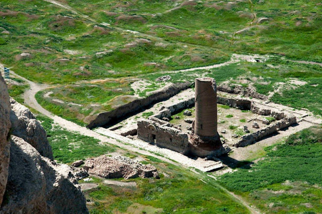 долина Ван, архиологические раскопки, руины, Турция 
