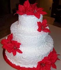 Torta para fiestas de 3 pisos blanca con flores rojas