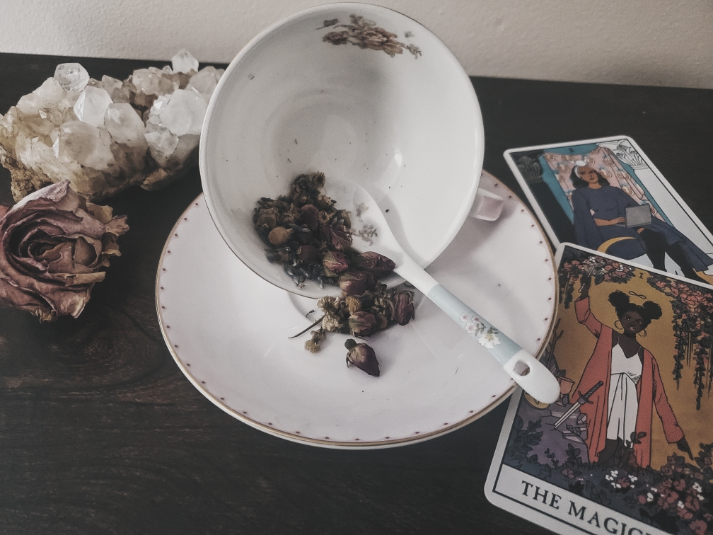 tea, tarot, new year, ritual, magick, magic, hedge witch, hedgewitch, green witch, kitchen witch, magical tea, recipe, divination, new beginnings, witchcraft, witchy, witch, pagan, neopagan, wicca, wiccan