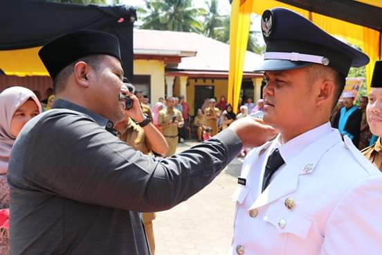 Luar Biasa, Pelantikan Dodi Susandra Sebagai Kades Kampung Apa dihadiri Dua Anggota DPR-RI