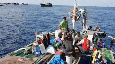 Nelayan Cina Diduga Pakai Sianida di Scarborough Shoal, Filipina Sedang Kumpulkan Bukti