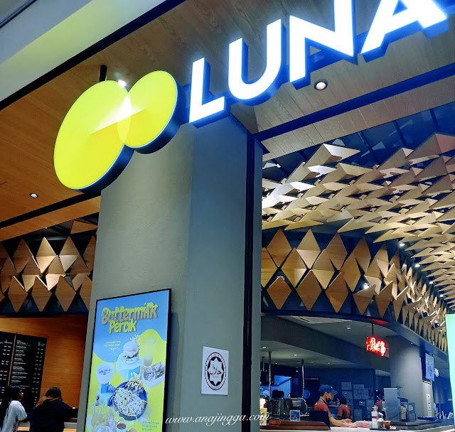 Luna Luna Halal