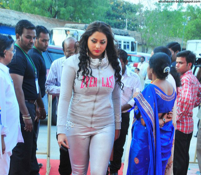 Namitha At TSR TV Film Awards Latest Sexy PicsPhotos hot images