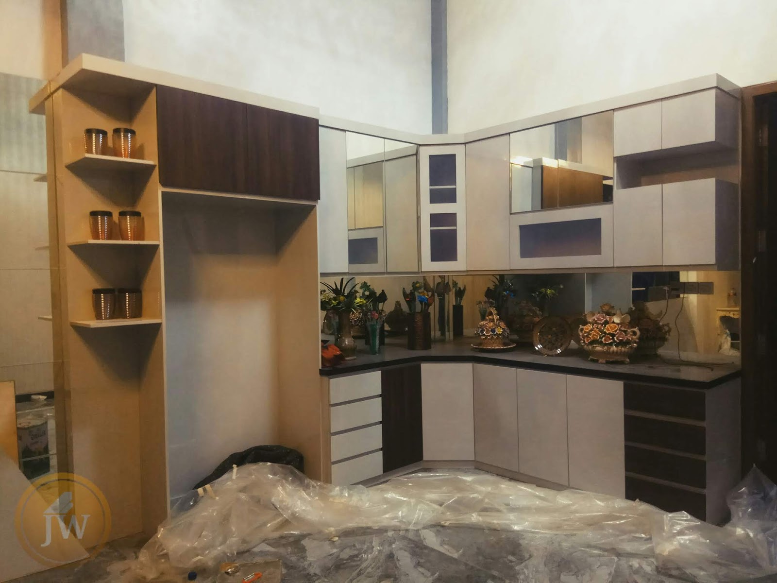Modern Luxury Kitchen  Set  Proyek Rumah Bupati Lamongan 