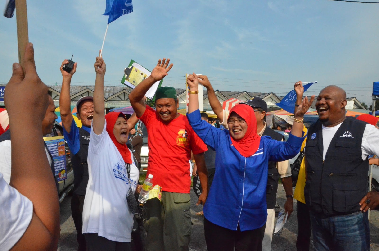 Batu Gajah Mari: Kak Midah, tunjuk le akhlak elok sikit